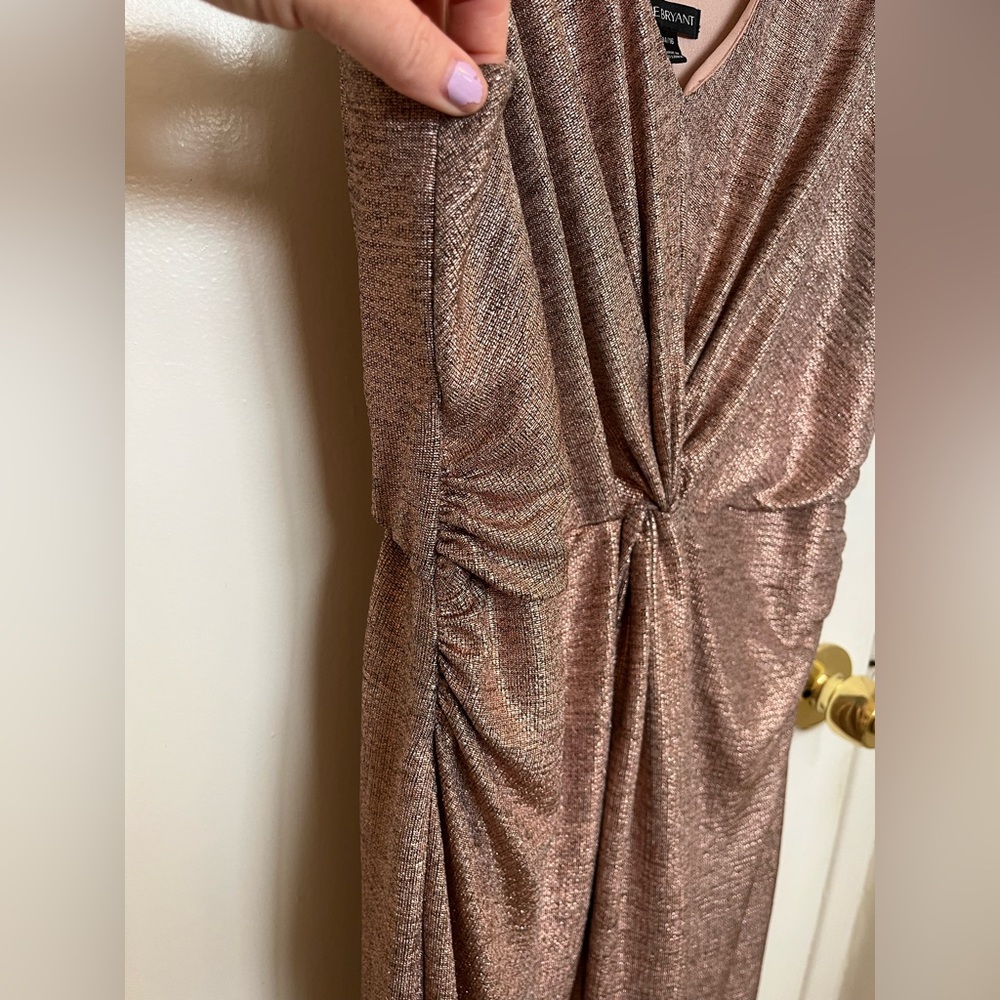 Elegant Metallic Rosegold Sleeveless Dress Size 14/16 - Picture 7 of 14